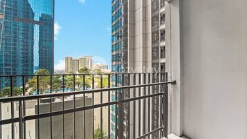 Apartment, 3 Schlafzimmer, Stadtblick | Balkon