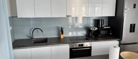 House (Holiday Home Eros) | Private kitchen | Fridge