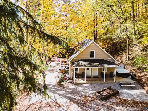 Mill Haus~Pet Friendly~Hot Tub