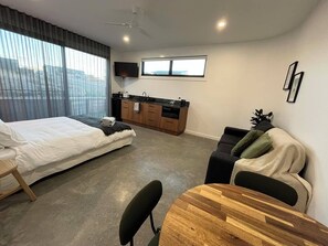1 chambre, fer et planche à repasser, Wi-Fi, draps fournis