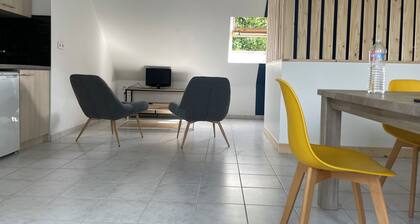Apartment in the center of Pleyben