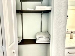 Hair dryer - Riverfront Getaway • JAX Airport Access (Jacksonville)