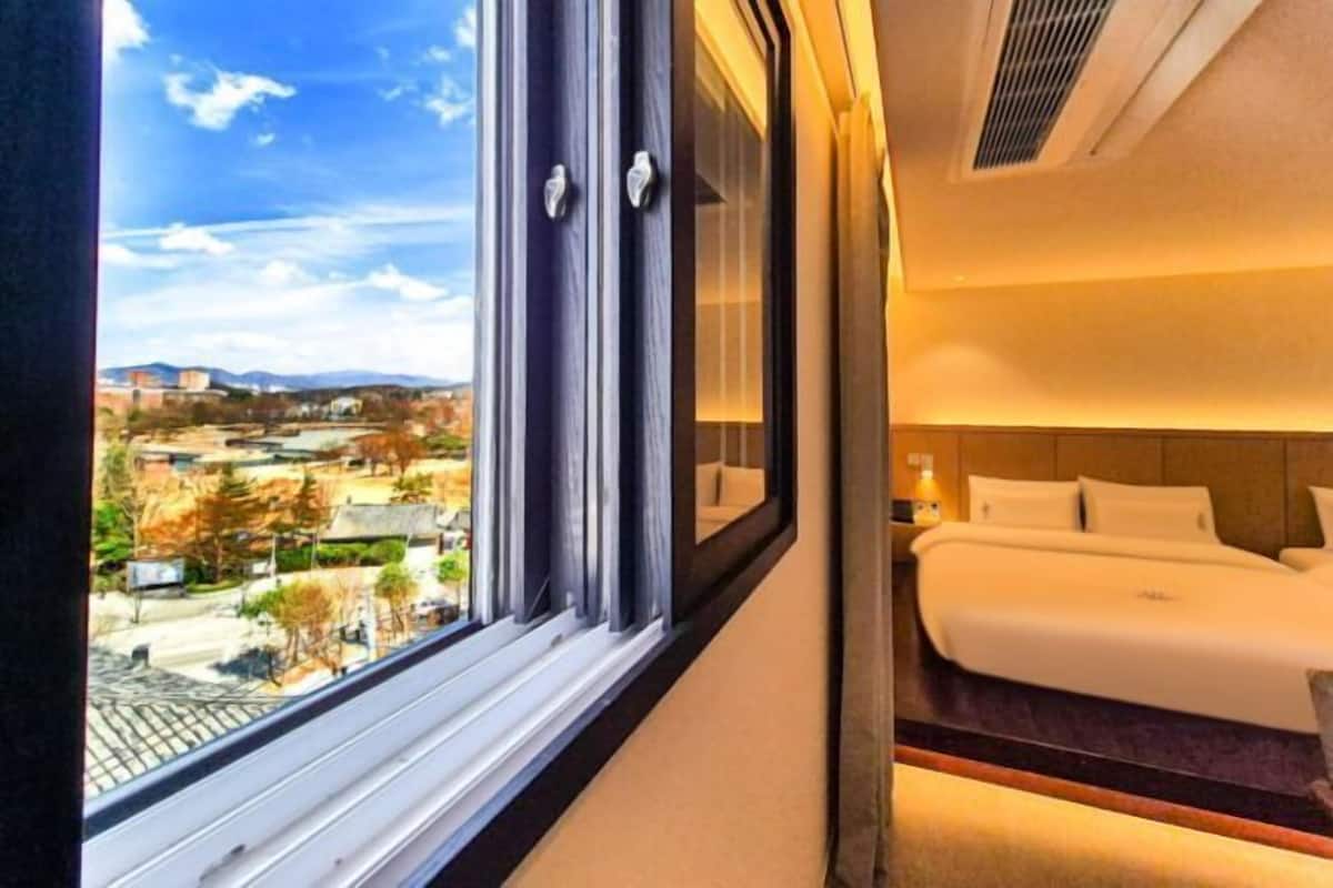 Premium bedding, free WiFi, bed sheets