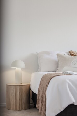 3 soverom, strykejern/-brett, reiseseng for barn og internettilgang