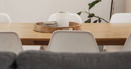 Rural Retreat-Spacious Pet Friendly Home