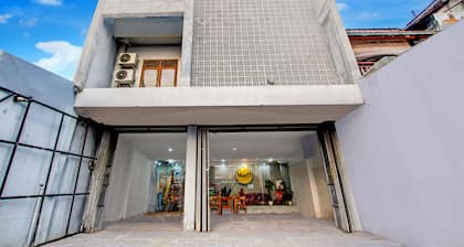 Hotel O Tegal near near Pacific Mall Tegal formerly Hugo Suites Family