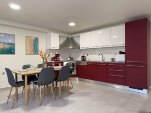 Fridge, microwave, oven, dishwasher