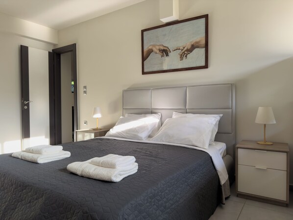 2 bedrooms, iron/ironing board, WiFi, bed sheets