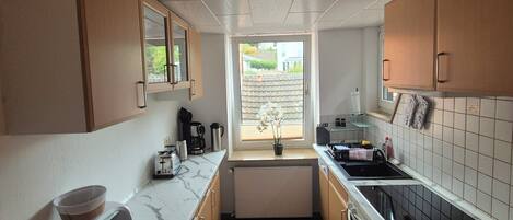 Refrigerador, horno, placa de cocina, lavavajillas