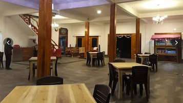 Nhà hàng