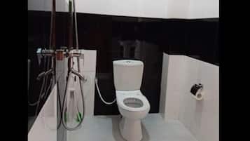Articles de toilette gratuits, serviettes fournies, savon, shampoing