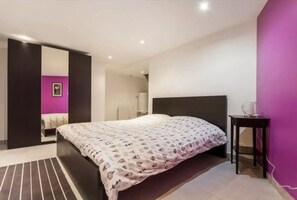 2 sovrum, strykjärn/strykbräda, wi-fi och sängkläder