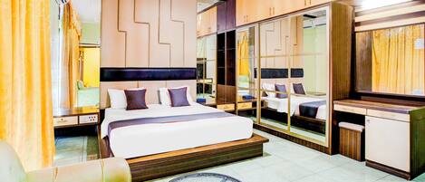 Habitación doble Deluxe | Escritorio, wifi gratis y ropa de cama