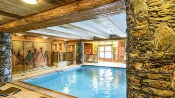 Kolam renang outdoor