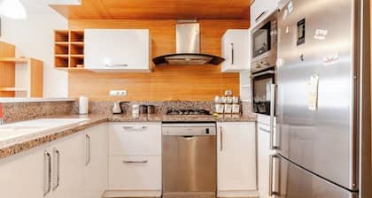 3-bedroom private garden apartment in amazing Kusadasi with WiFi, pool, AC