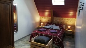 1 soverom, strykejern/-brett, wi-fi (inkludert) og sengetøy