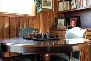 Dining - Historic Souther Country Inn - 11 BR Lodge Perfect for Get Togethers! (Blairsville)