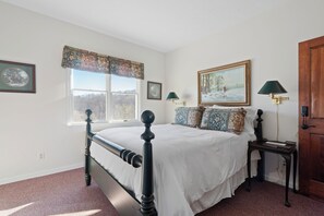 11 bedrooms, free WiFi, bed sheets, wheelchair access