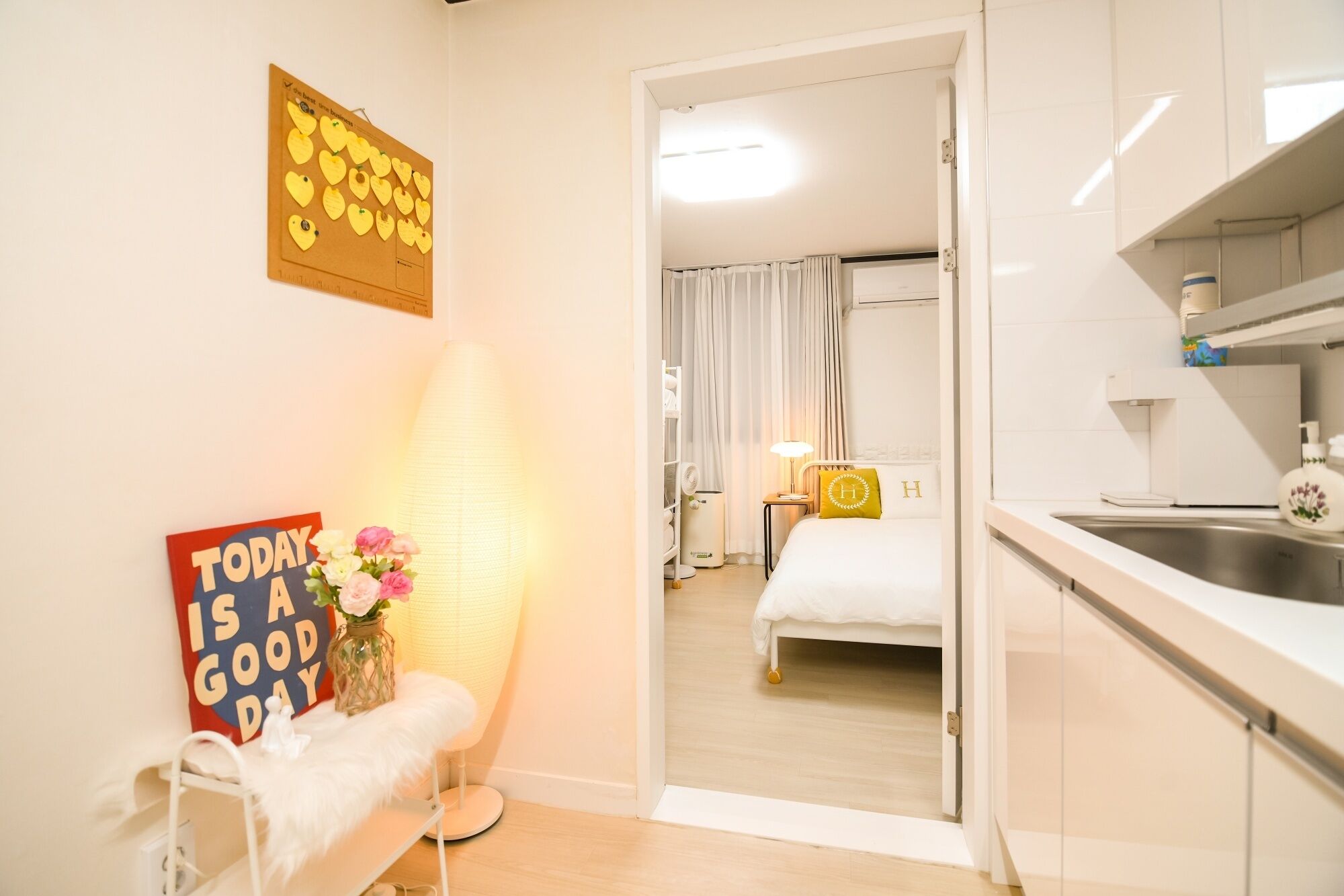 5 bedrooms, desk, iron/ironing board, free WiFi