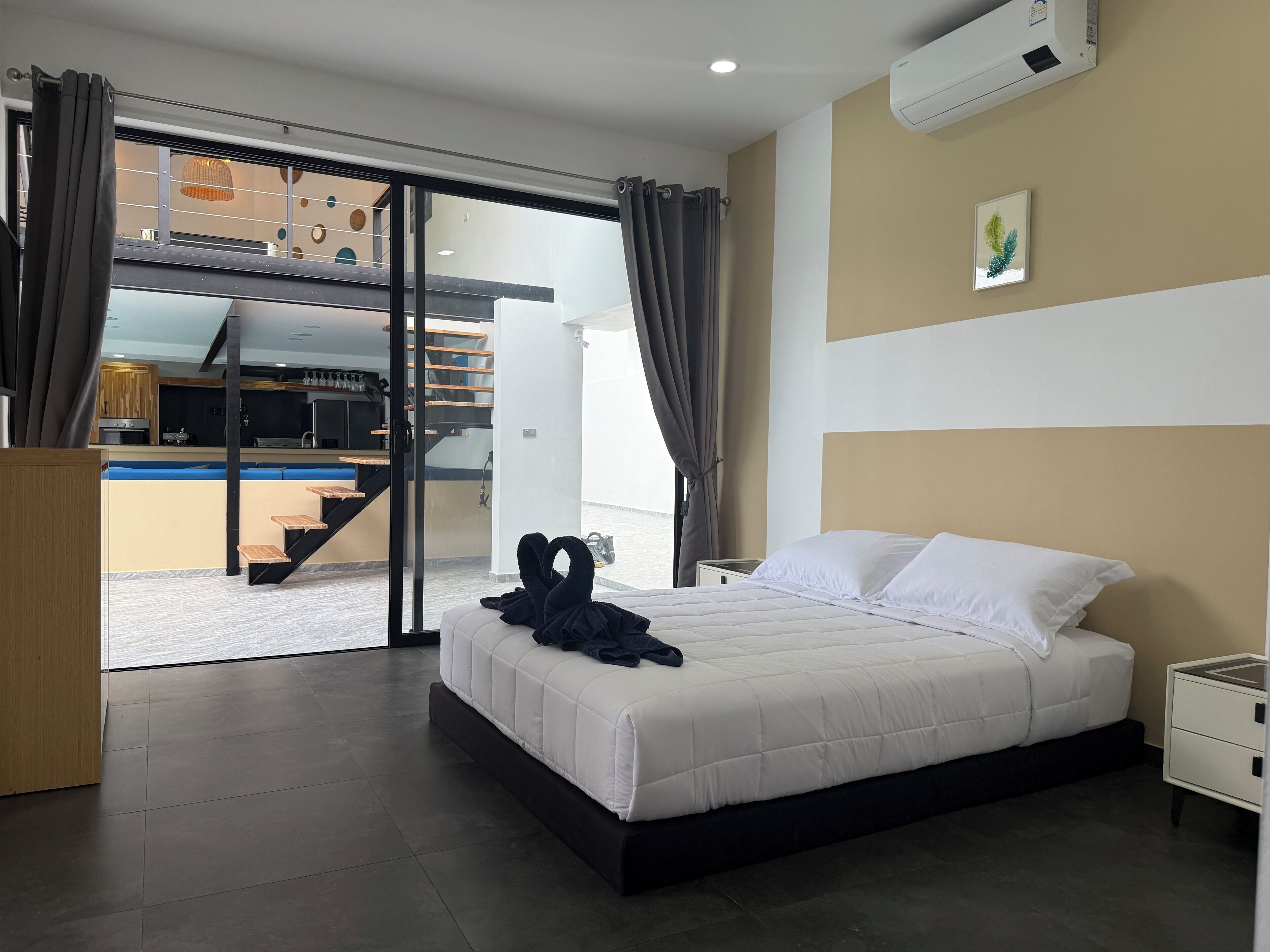 5 habitaciones, wifi y ropa de cama 