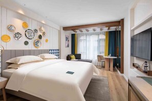Hypo-allergenic bedding, individually decorated, individually furnished - Guilin O-LIVE Social Hotel  (Guilin)