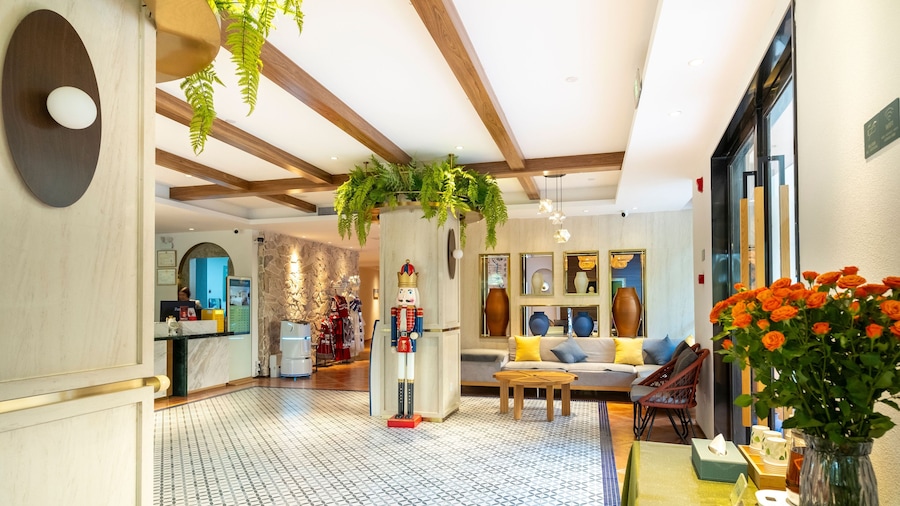 Guilin O-LIVE Social Hotel