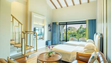 Riverside Duplex Suite with Balcony | Hypo-allergenic bedding, individually decorated, individually furnished
