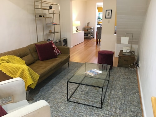 Modern terrace home in inner Sydney