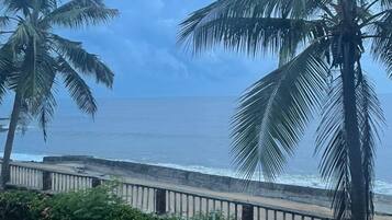 In-room safe, iron/ironing board, free WiFi