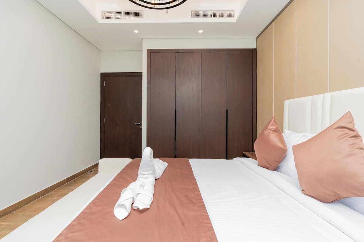 In-room safe, blackout curtains, free cots/infant beds, rollaway beds