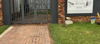 Kiewiets Cradle Guest House