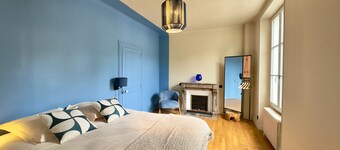 200 metres from the château, charming family home with outbuilding and garden