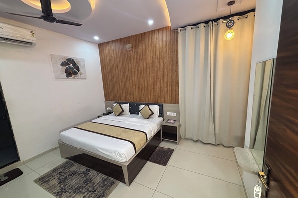 Superior Double Room, City View | Free WiFi