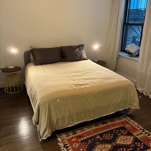 1 chambre, fer et planche à repasser, Wi-Fi, literie fournie