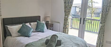 2 bedrooms