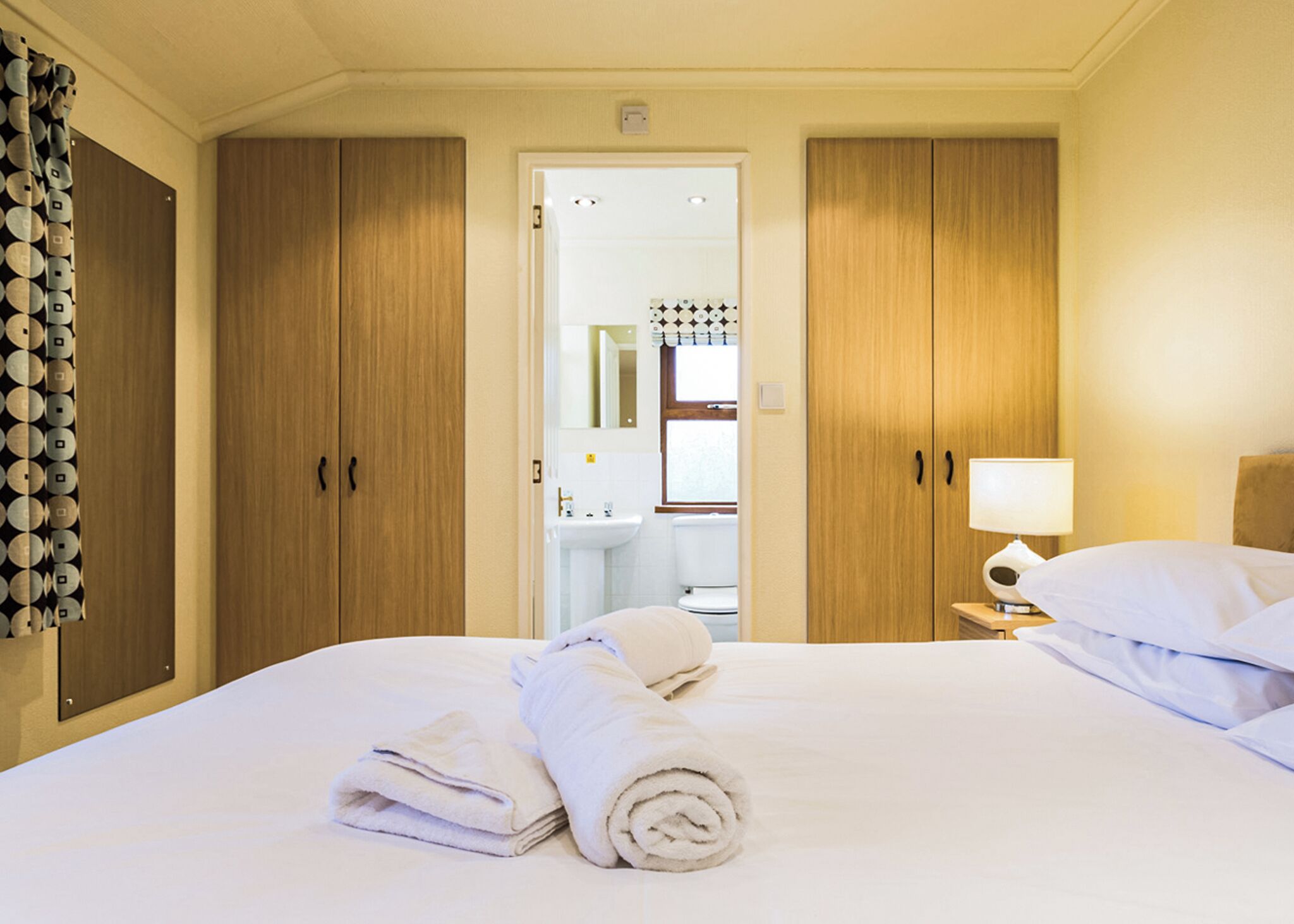 2 bedrooms