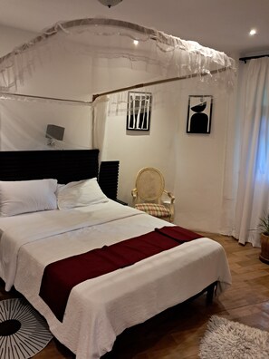 6 habitaciones, wifi y ropa de cama 