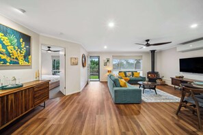Interior - Wattle Cottage - A Stylish Hinterland Escape (Hinterland Region)