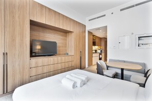 1 bedroom, in-room safe, iron/ironing board, Internet