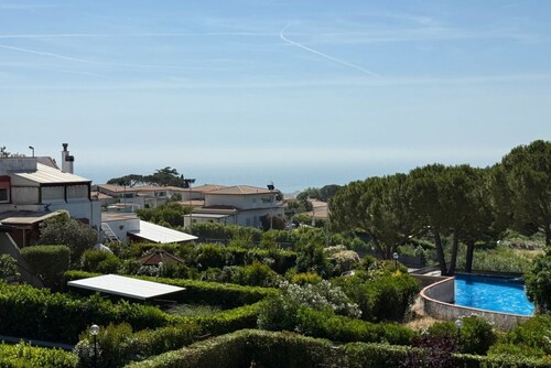 N302 - Numana, three-room apartment with terrace in residence with swimming pool