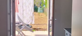 Self-contained room with terrace and kitchenette in Saint-Pavace