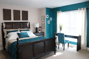 3 bedrooms, iron/ironing board, WiFi, bed sheets