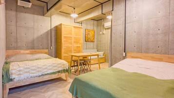 Familie suite, meerdere bedden, niet-roken, op benedenverdieping | Luxe beddengoed, donzen dekbedden, pillowtop-bedden