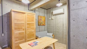 Family Suite, Multiple Beds, Non Smoking, Ground Floor | Premium bedding, down duvets, pillow-top beds, individually decorated