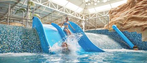 小屋 | 泳池 | 室內泳池