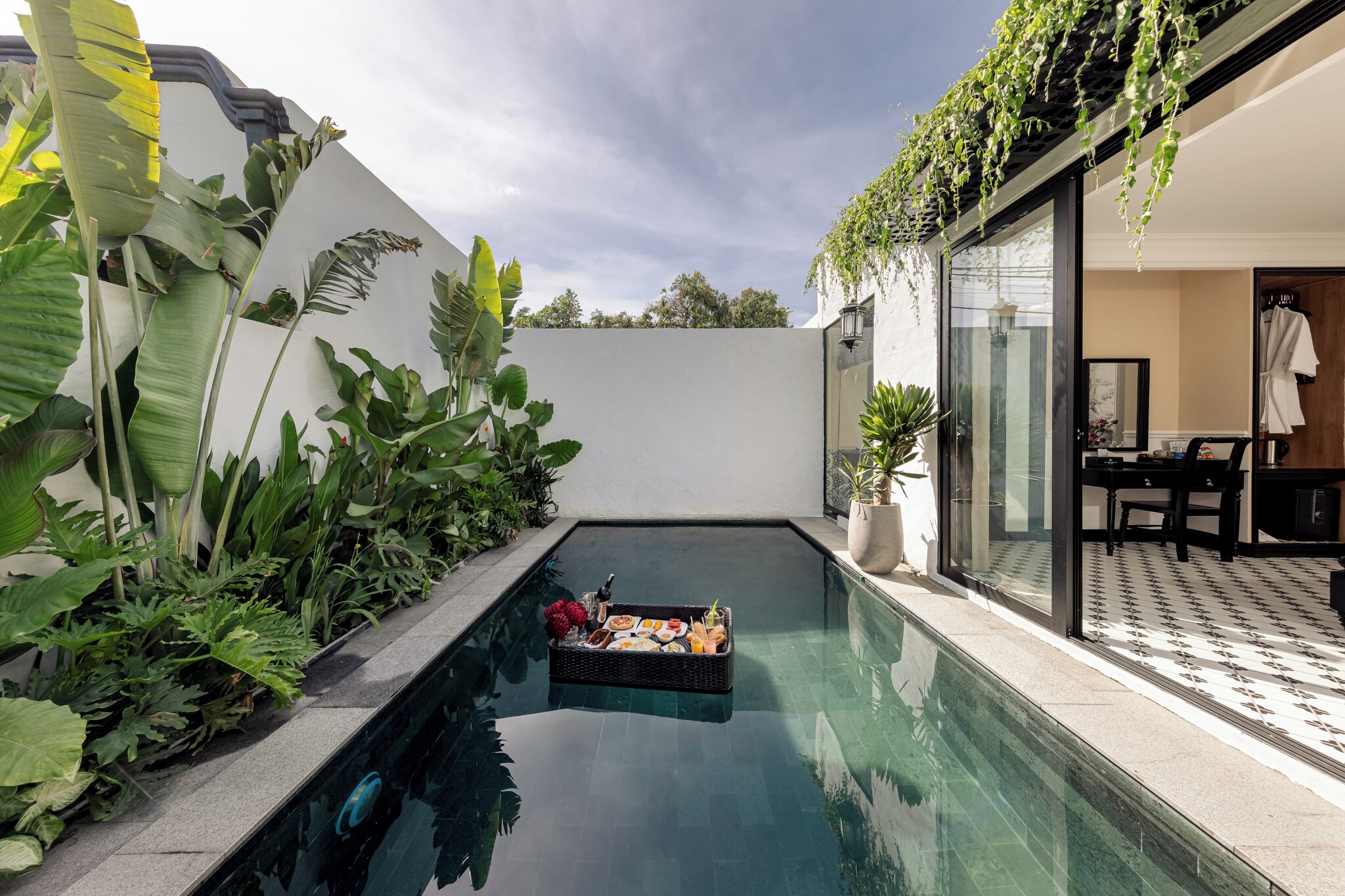 Presidential Double Room, 1 King Bed, Private Pool, Mountain View | Private pool