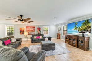 Smart TV, offices