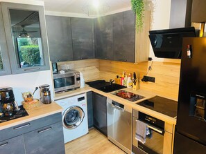 Microwave, oven, stovetop, dishwasher