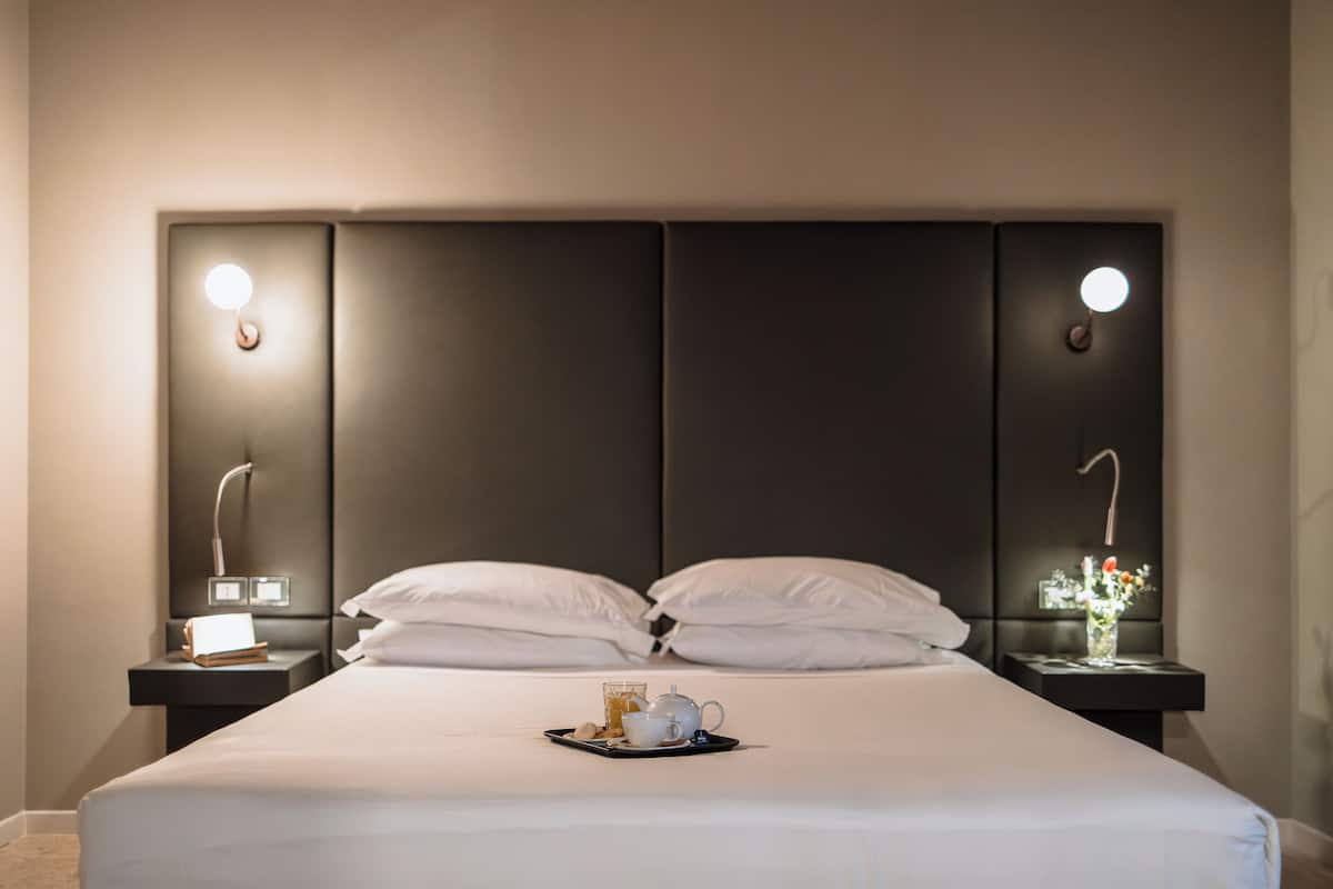 Kamar Double Superior | Brankas, kedap suara, setrika/meja setrika, dan Wi-Fi gratis