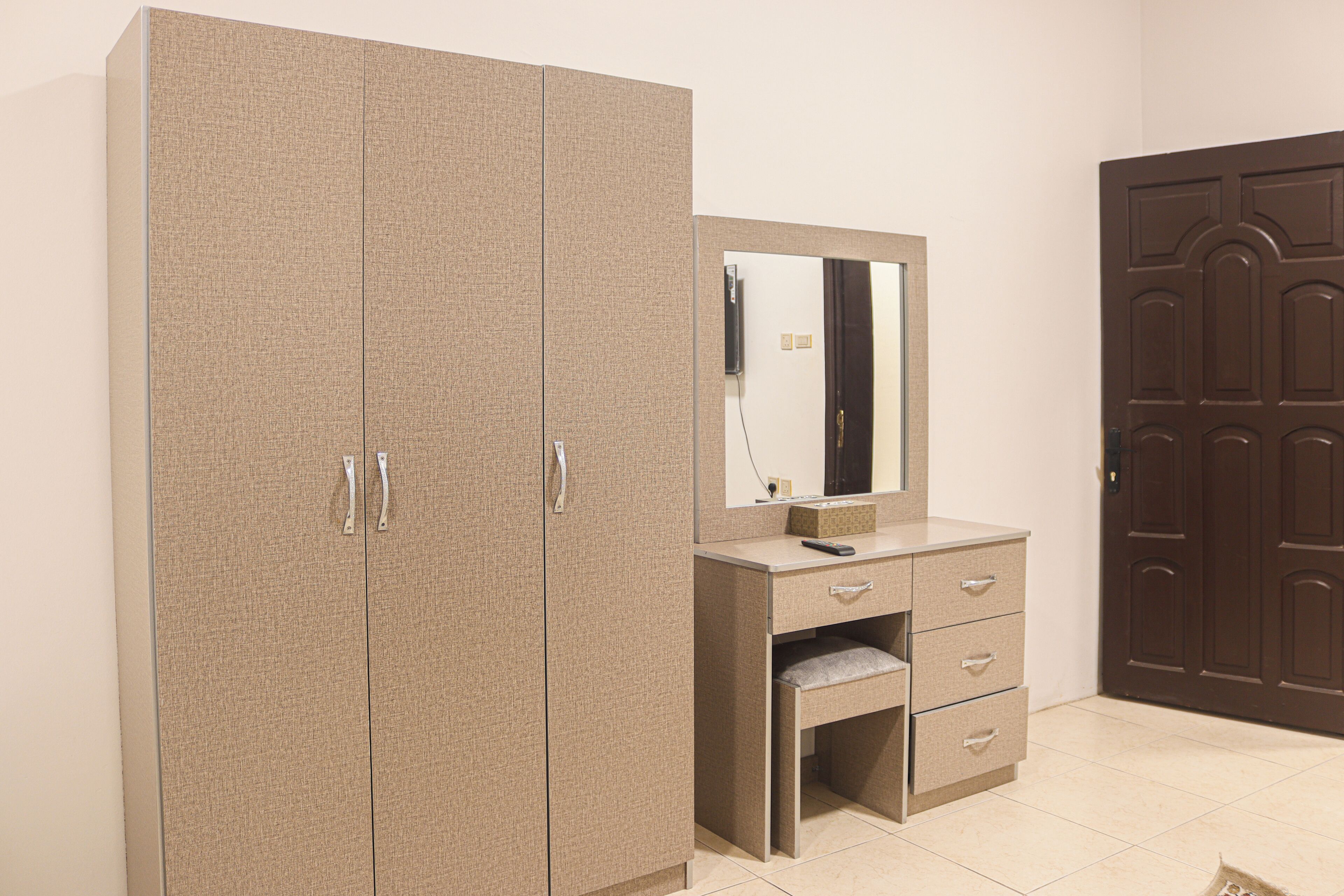 Minibar, Wi-Fi gratuit, draps fournis